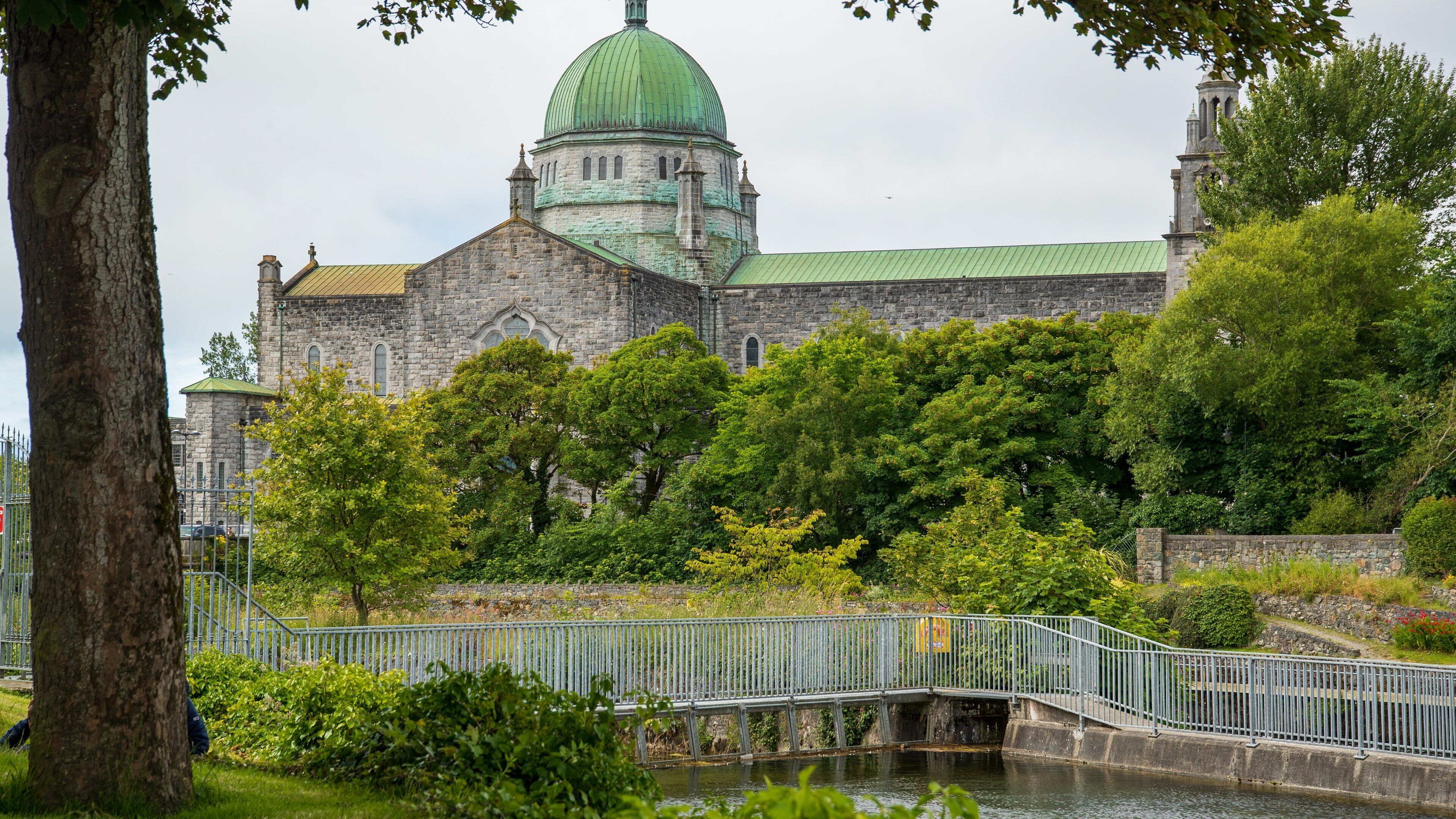 Riverside Walk which includes an administrative buidling and heritage architecture