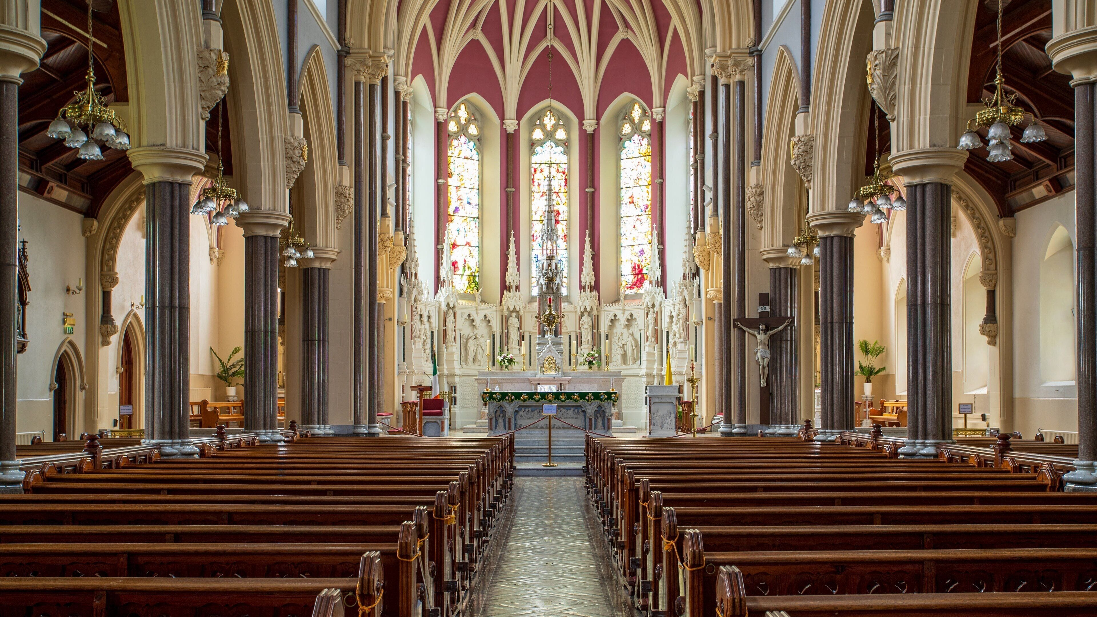 St. John the Evangelist Church showing heritage elements, interior views and a church or cathedral