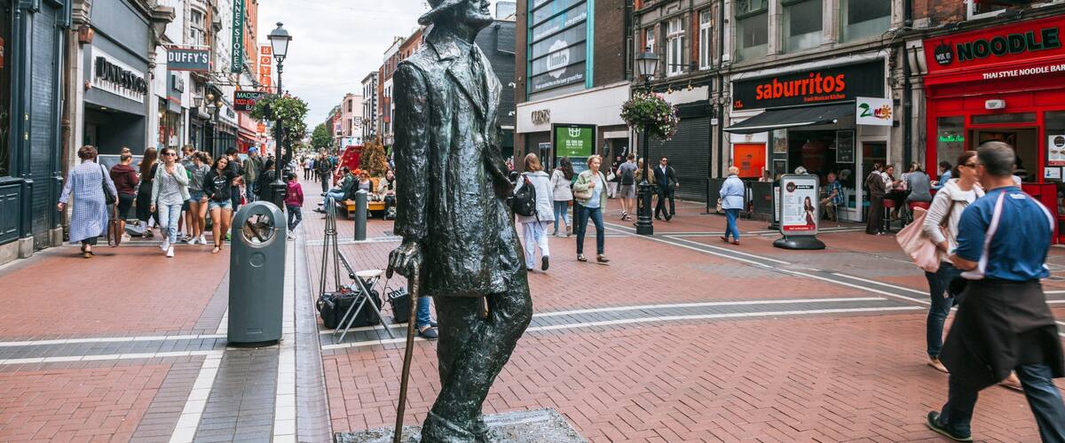 James Joyce Statue which includes street scenes, a statue or sculpture and a city