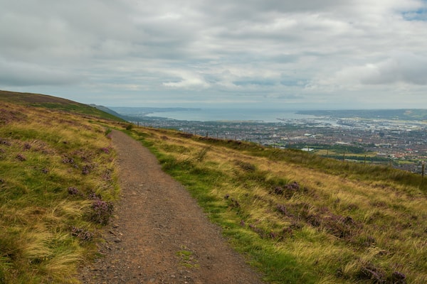 Black Mountain which includes tranquil scenes