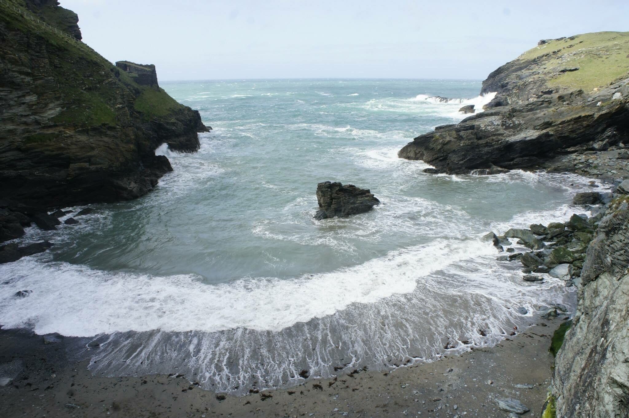 Merlin's Cave, Tintagel

It was a wet windy day and we couldn't get into the cave (or the castle). This is a pic from the cliffs over the cave. There were seals in this little cove too that had probably come inland because of the bad weather 

#cornwall #boscastle #tintagel #cave #merlin #seals #waves 