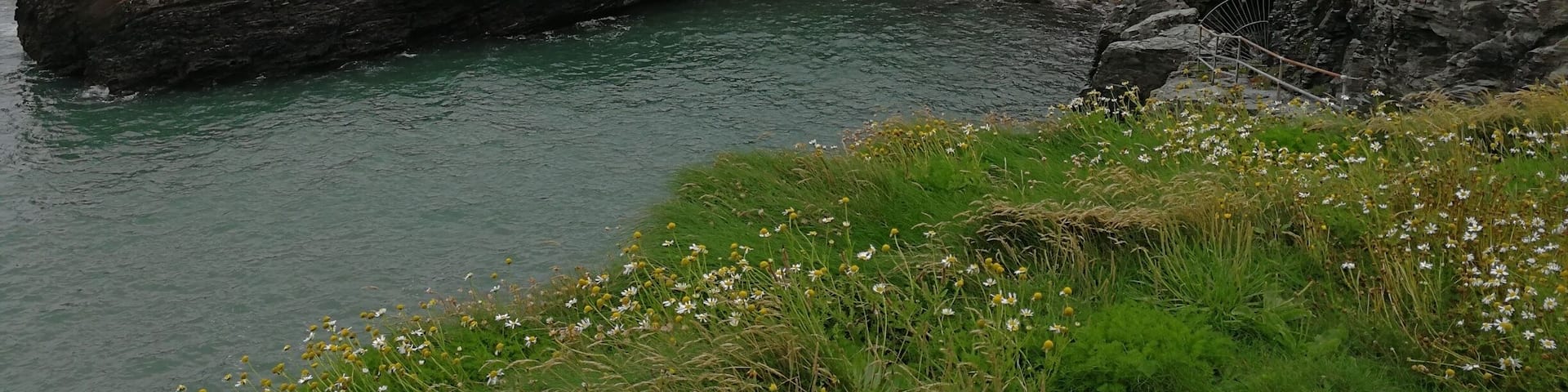 Low tide you can enter the cave