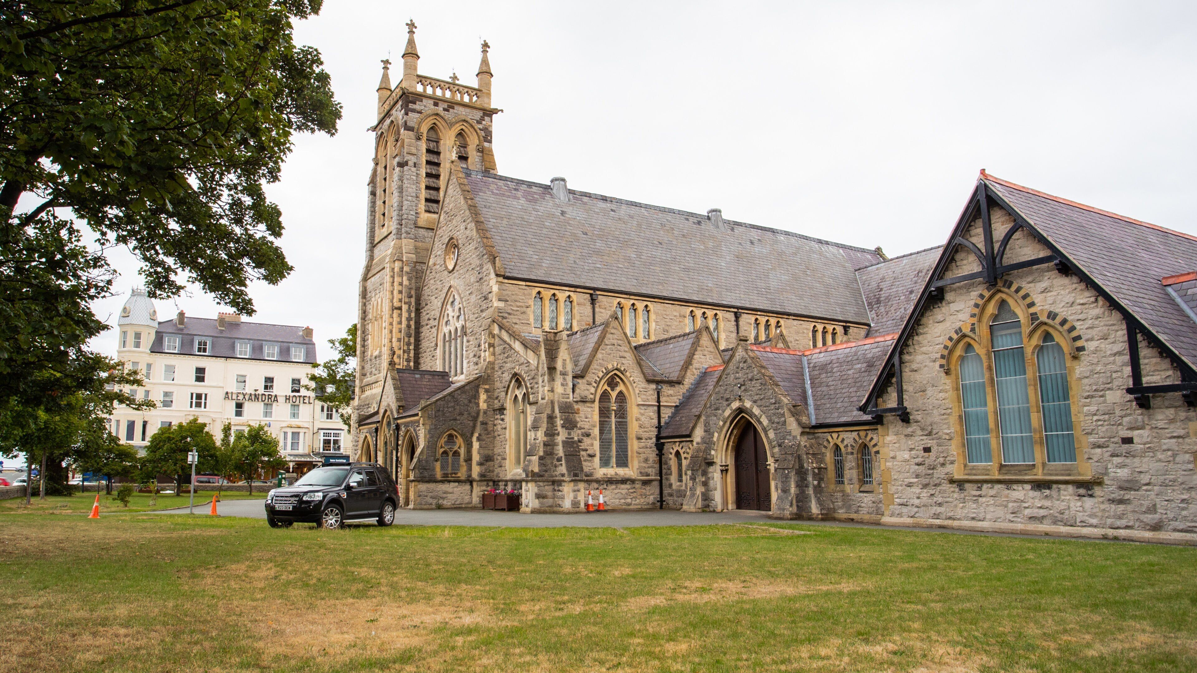 Holy Trinity Church which includes a church or cathedral and heritage architecture