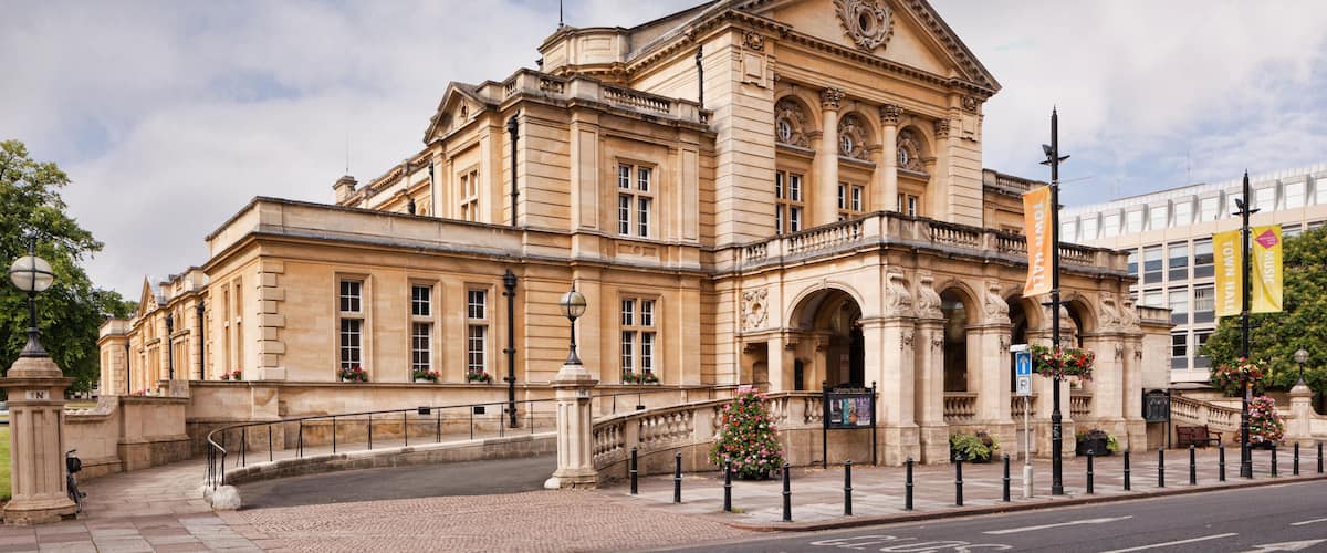 F04AR9 Cheltenham Town Hall, Cheltenham, Gloucestershire, England