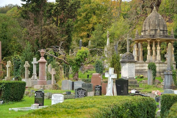 Arnos Vale Cemetery welches beinhaltet Friedhof