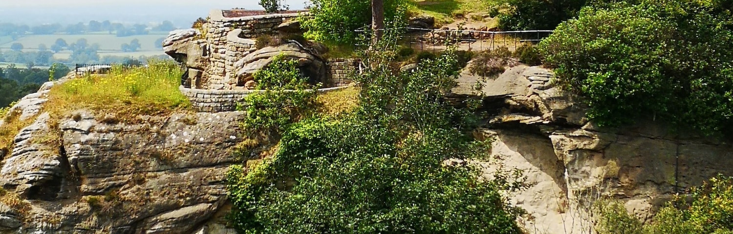 An interesting country park full of follies, caves, grottos and rock formations.