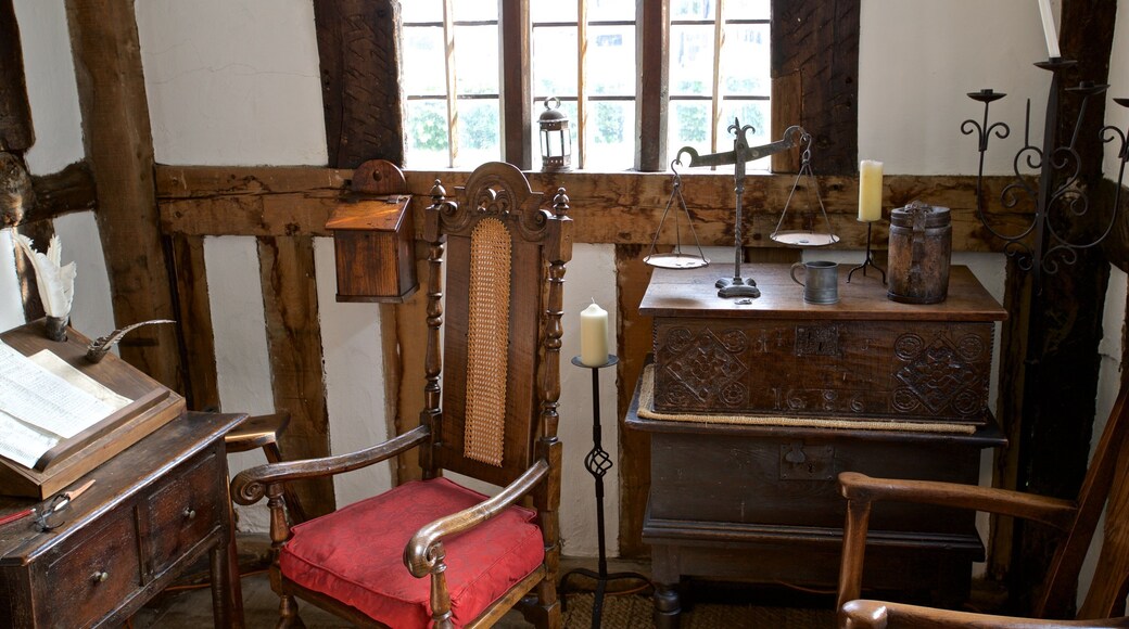 Ford Green Hall fasiliteter samt innendørs og hus