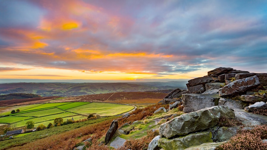 Sunset from Stanage Edge, in the Peak District National Park, Derbyshire, England, UK