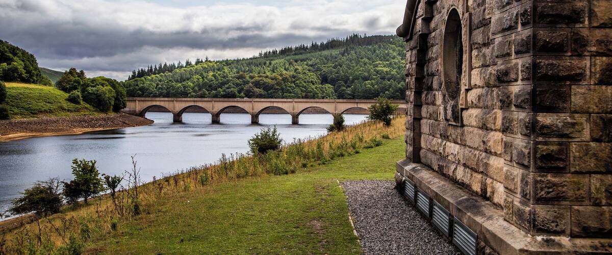 Long Distance views of The Dove Stones, and The Salt Cellar, with closer views of the Ashopton Viaduct.
Pictures taken on the 5.5 mile circular walk from Fairholme Visitor Centre