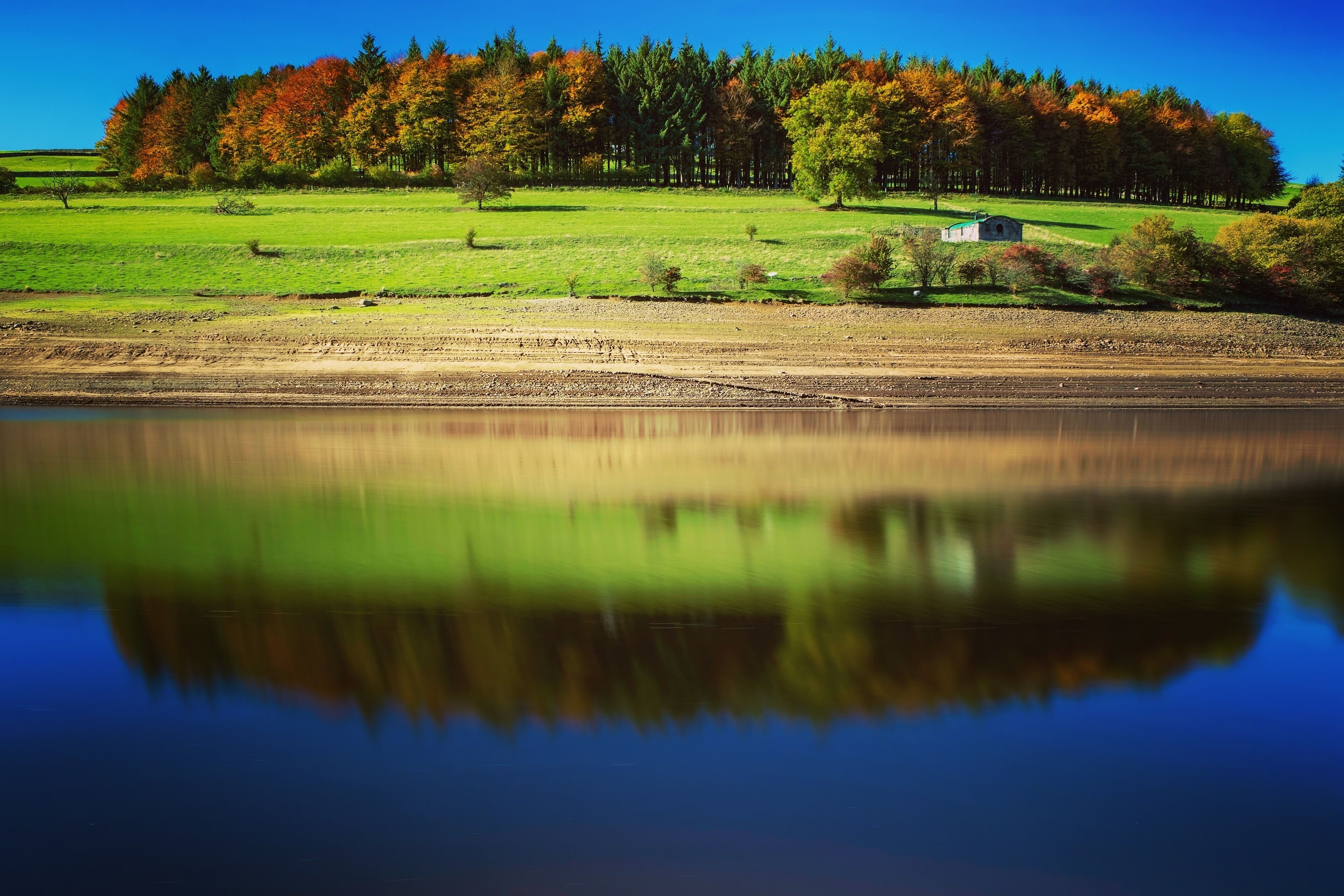 Ladybower reservoir near Sheffield is a fabulous spot at this time of year!