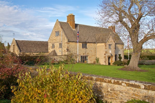 Sulgrave Manor featuring a small town or village