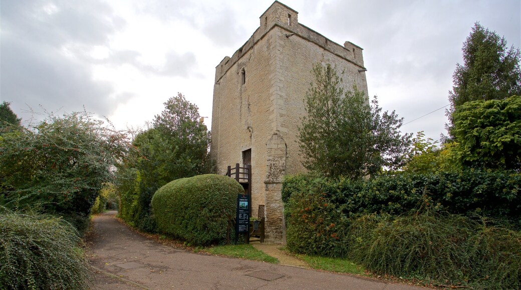 Longthorpe Tower que incluye elementos del patrimonio