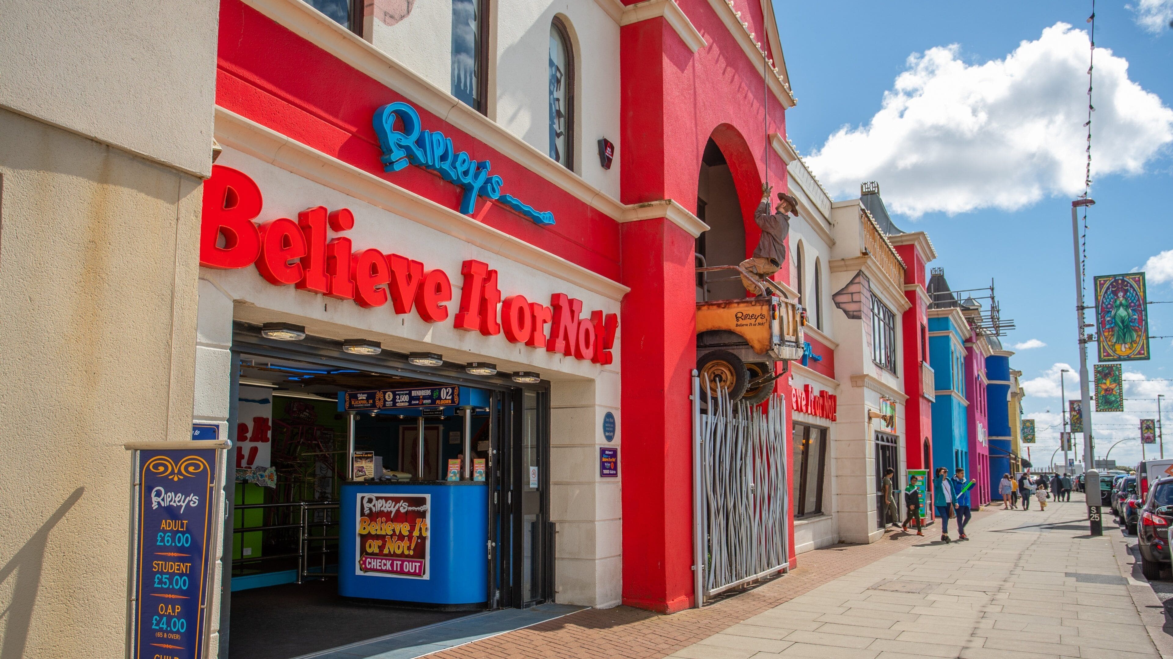 Ripley\'s Believe It Or Not! which includes signage