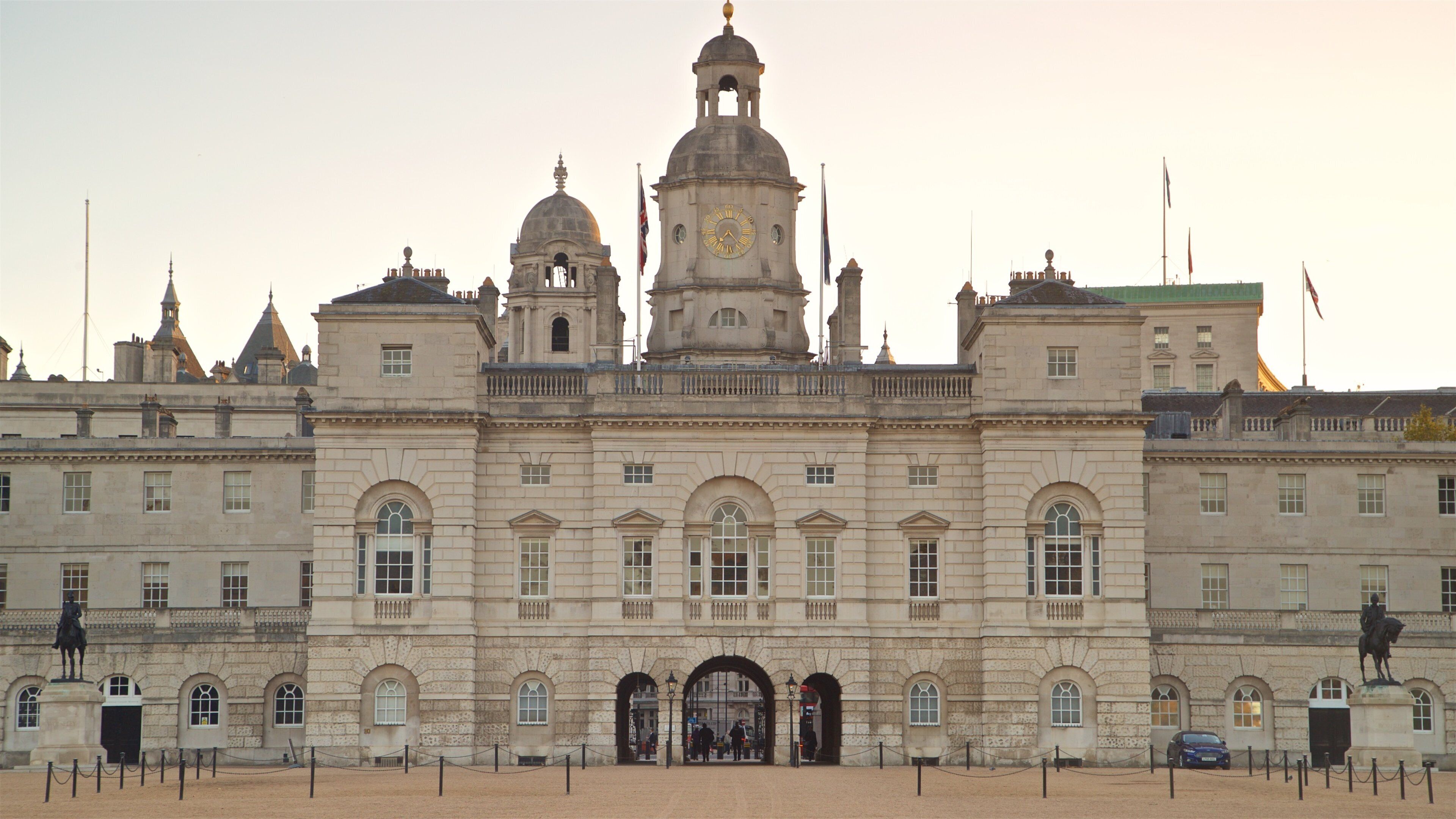 The Household Cavalry Museum showing heritage architecture, a sunset and landscape views