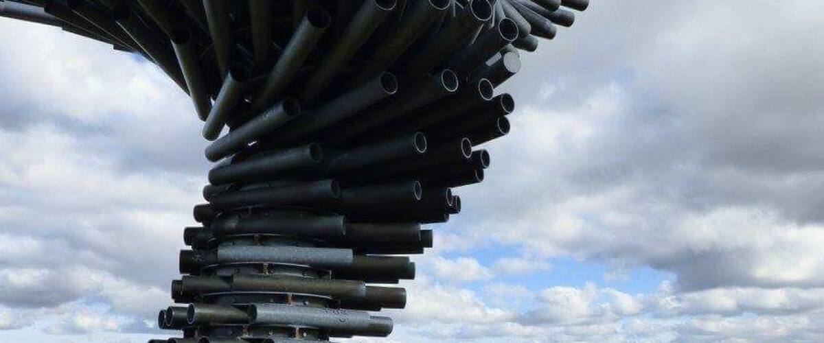 Loved this art installation on the hills above Burnley. Its one of the East Lancs Panopticons! On a breezy day the wind whistles through the tubes and it Sings. :) A cross between dogs howling and a choir of angels. Our dog did not know what to think of it! 
#stunningstructures