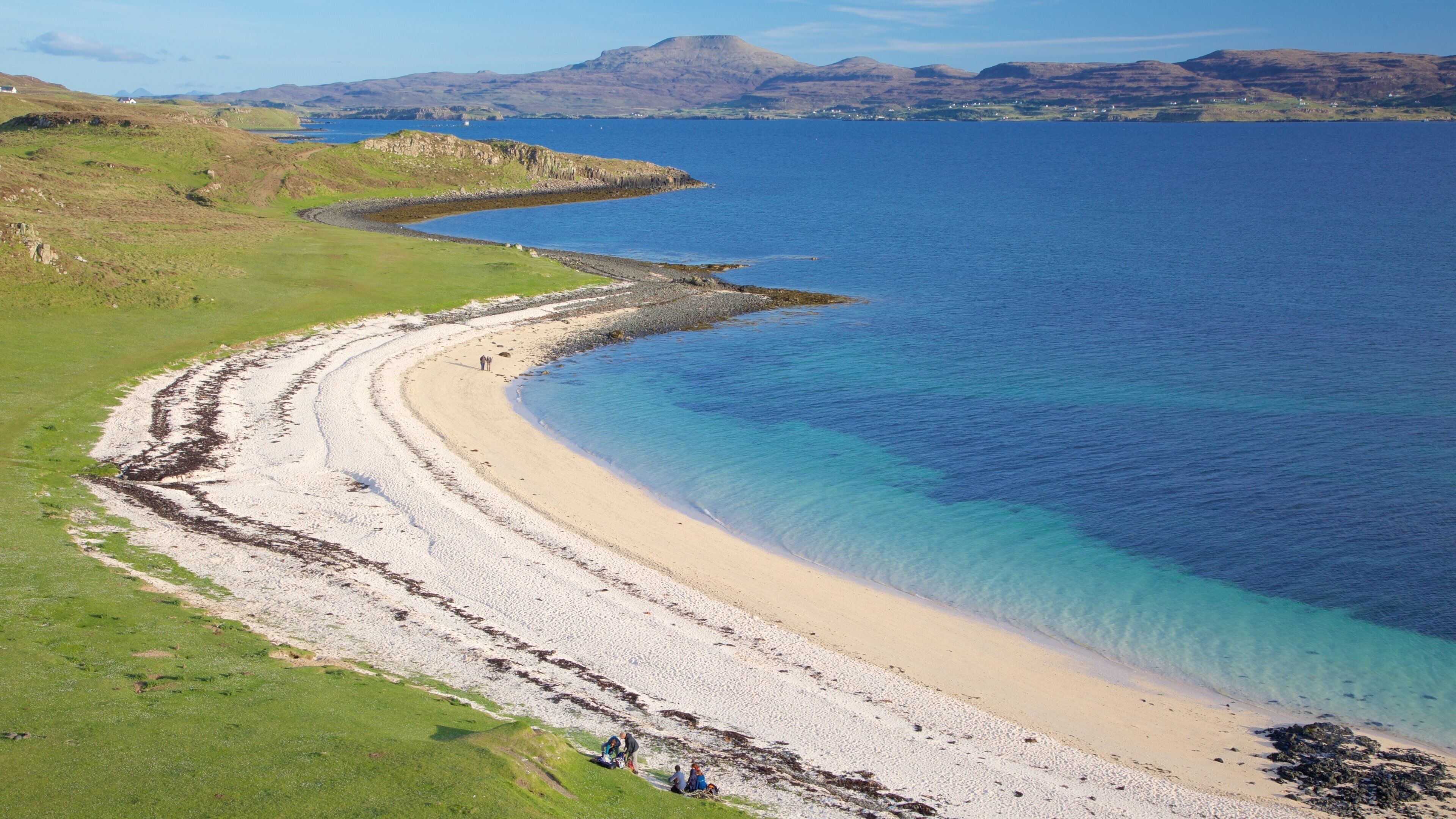 Isle of Skye which includes a sandy beach and tranquil scenes