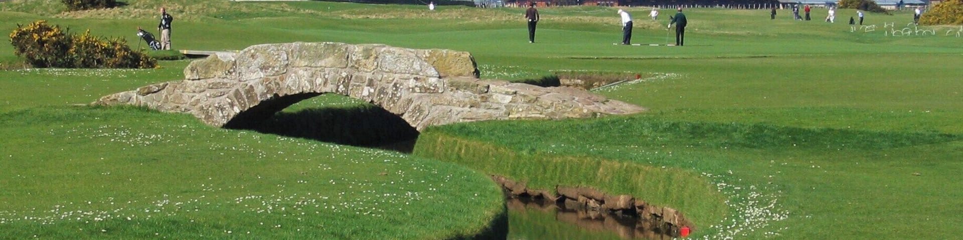 One of my favourite places in the world, the Royal and Ancient Course at St Andrews, Scotland.
How brilliant is this course...incredible. And if you don't like golf, fine, St Andrews is a cool little town. I'd also recommend the Anstruther Fish Bar just down the coast a wee bit...and I don't really like fish and chips heaps, but delicious all the same.
2.4.2005