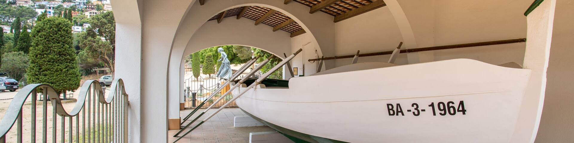 Santa Cristina\'s Shrine which includes heritage elements