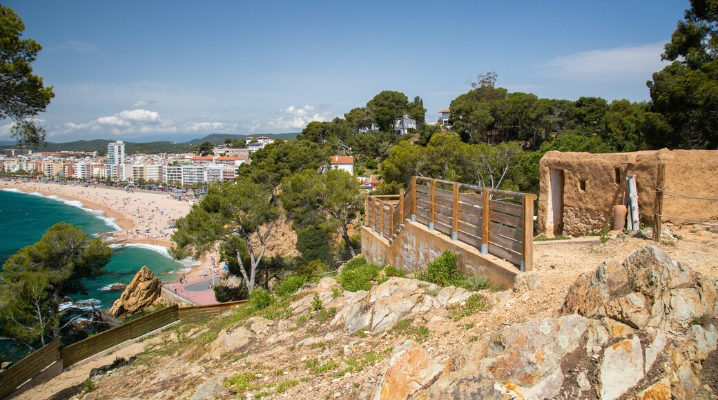 Turo Rodo Iberian Settlement featuring a coastal town and general coastal views