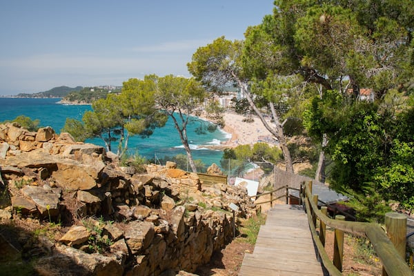Turo Rodo Iberian Settlement showing general coastal views