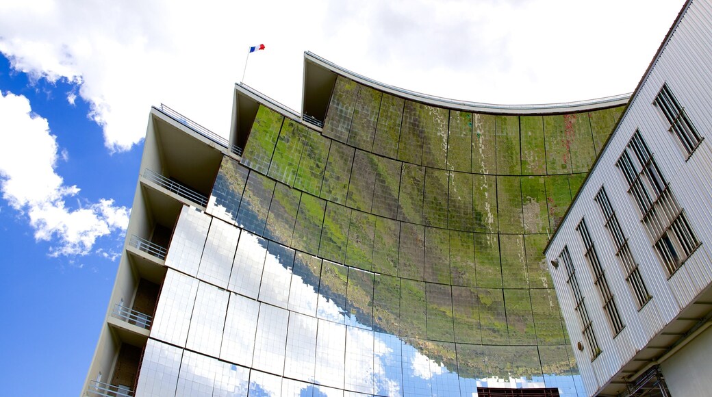 Font-Romeu-Odeillo-Via som viser moderne arkitektur