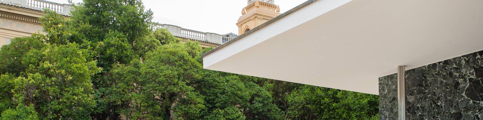 Pavelló Mies van der Rohe