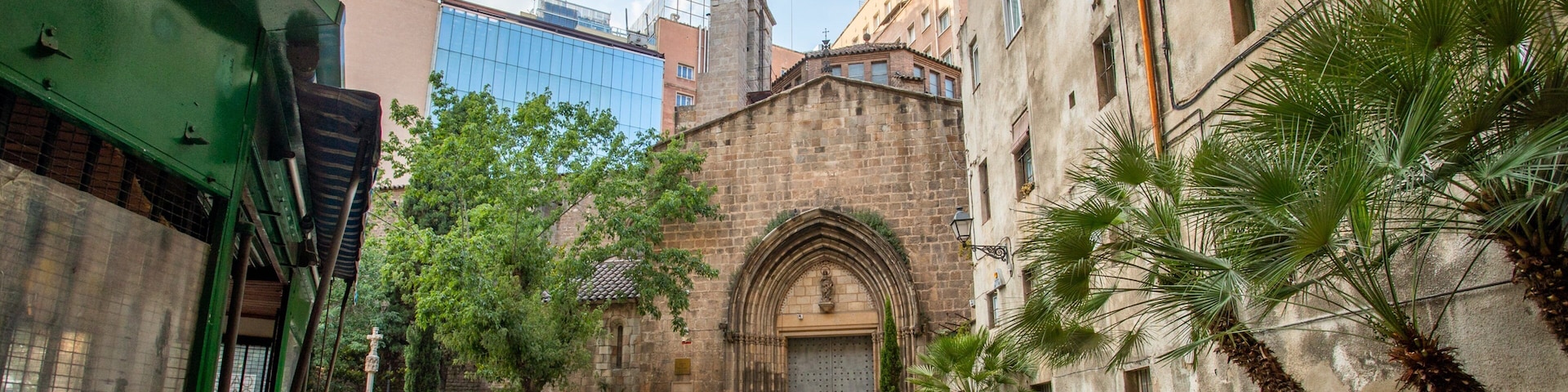 Church of Santa Anna showing heritage architecture