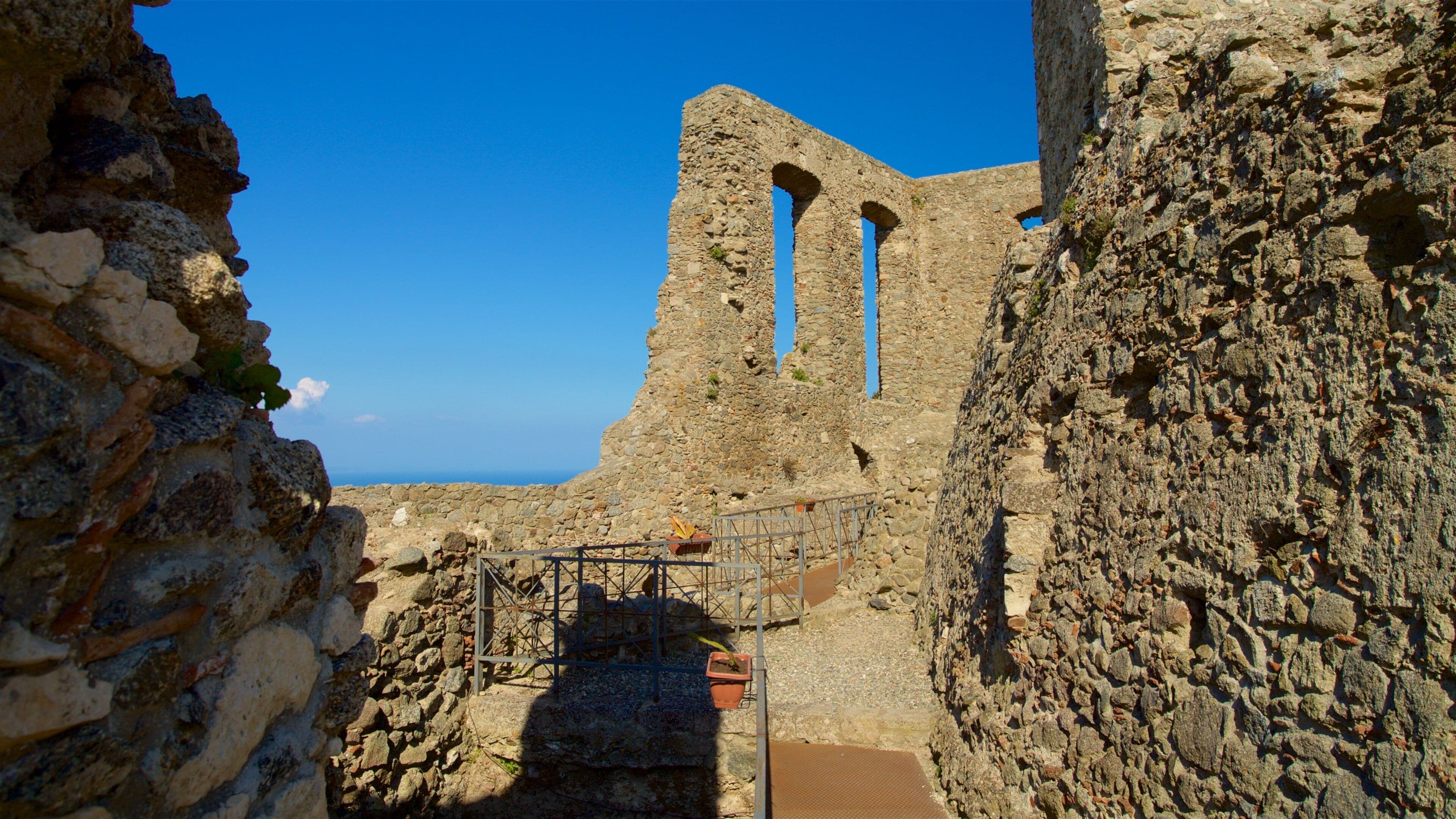 Castello Normanno Di Squillace