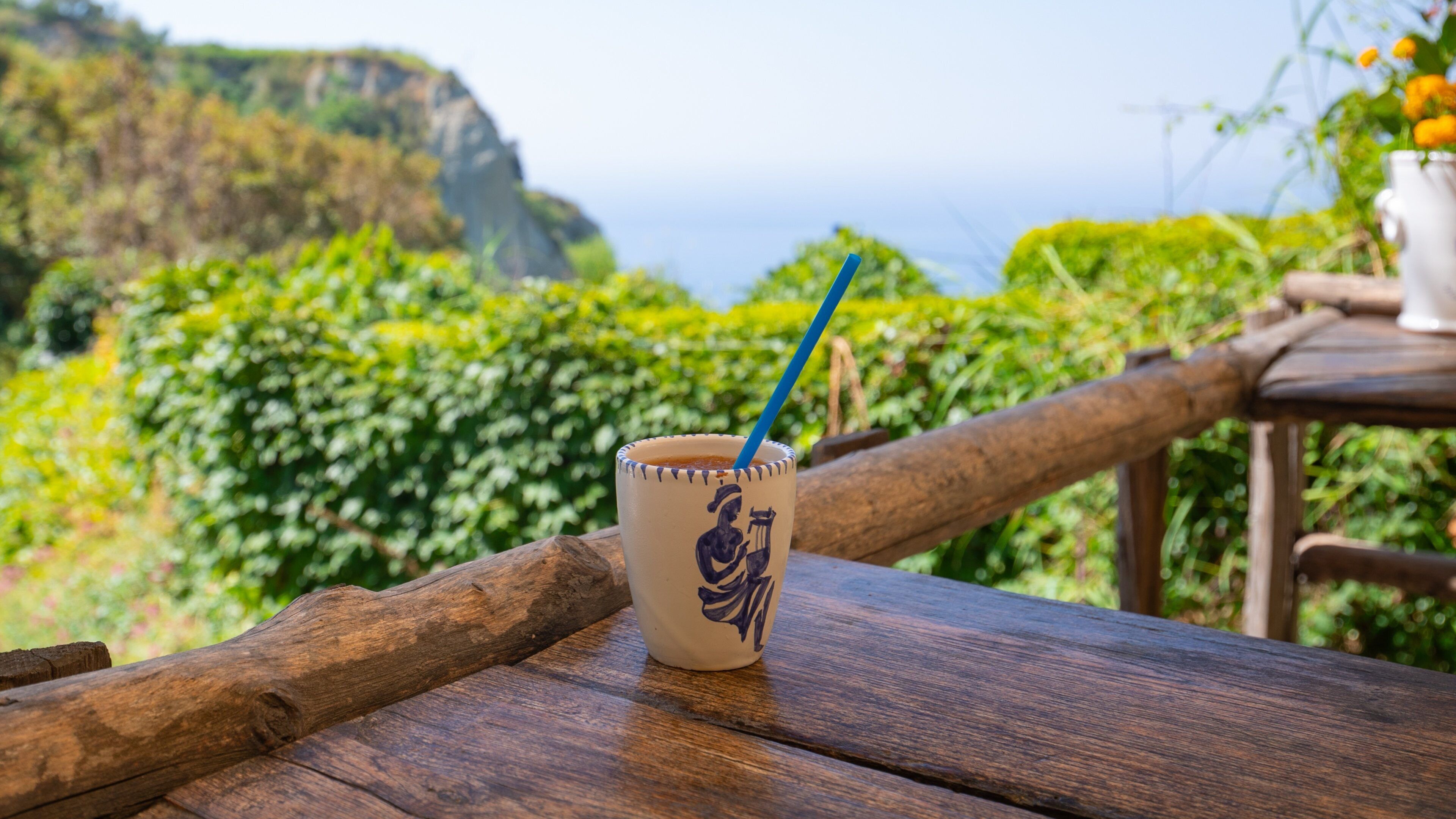 Nitrodi Hot Springs which includes drinks or beverages