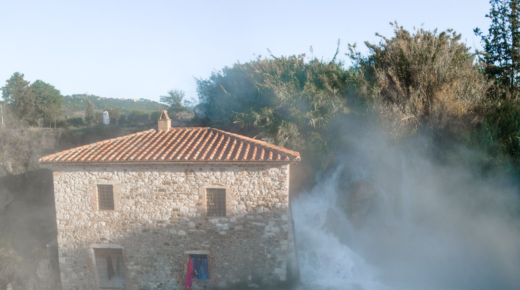 Cascades Cascate del Mulino