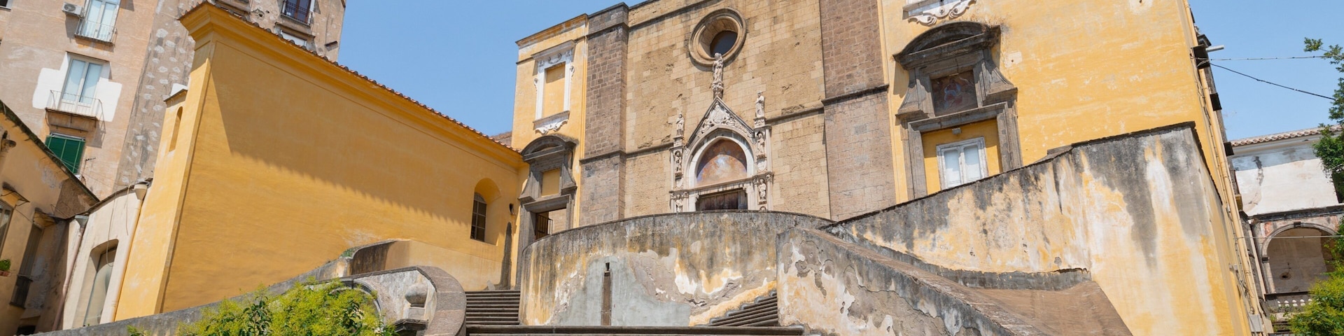 Chiesa di San Giovanni a Carbonara which includes heritage architecture and a church or cathedral
