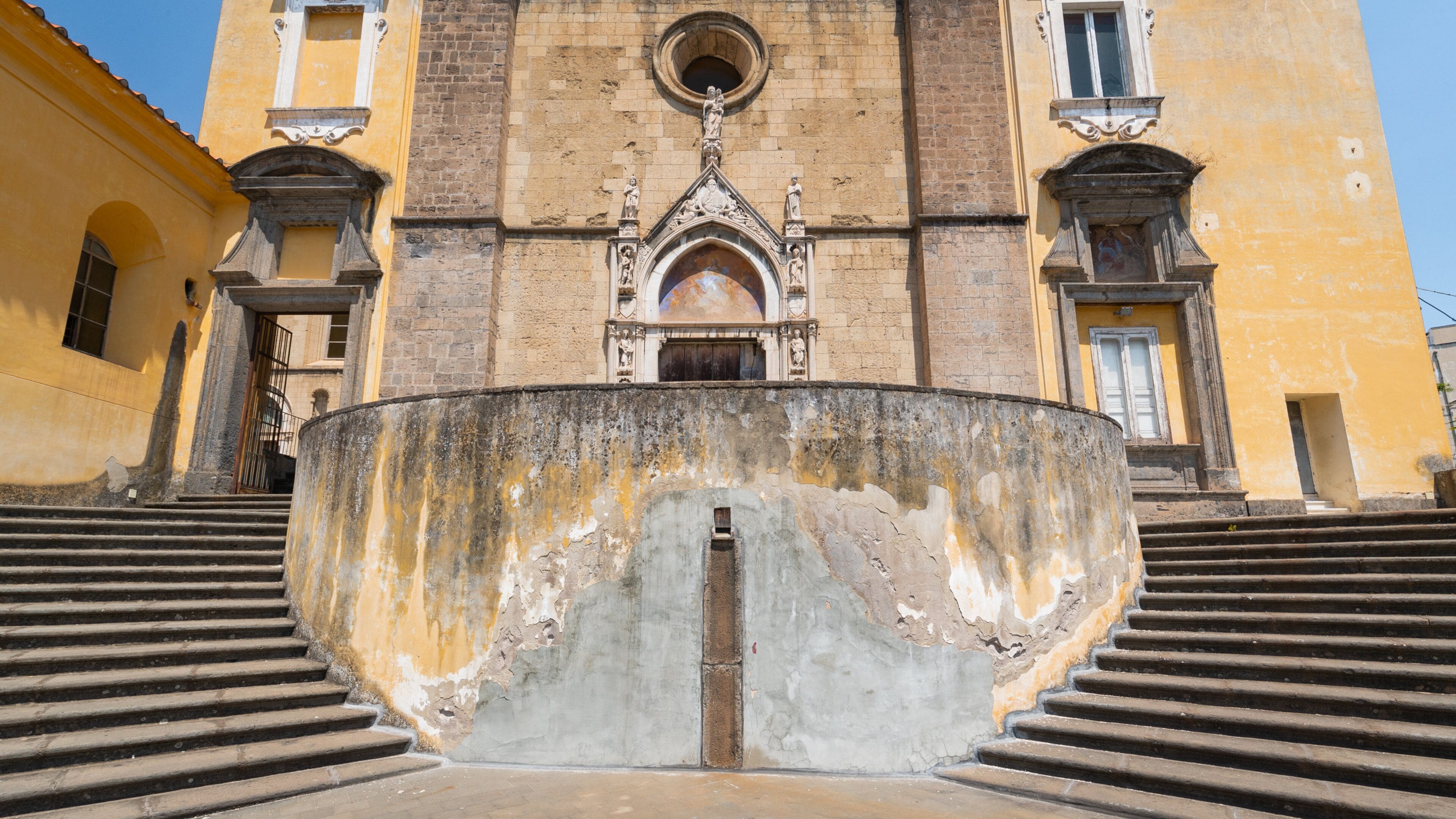 Chiesa di San Giovanni a Carbonara featuring heritage elements