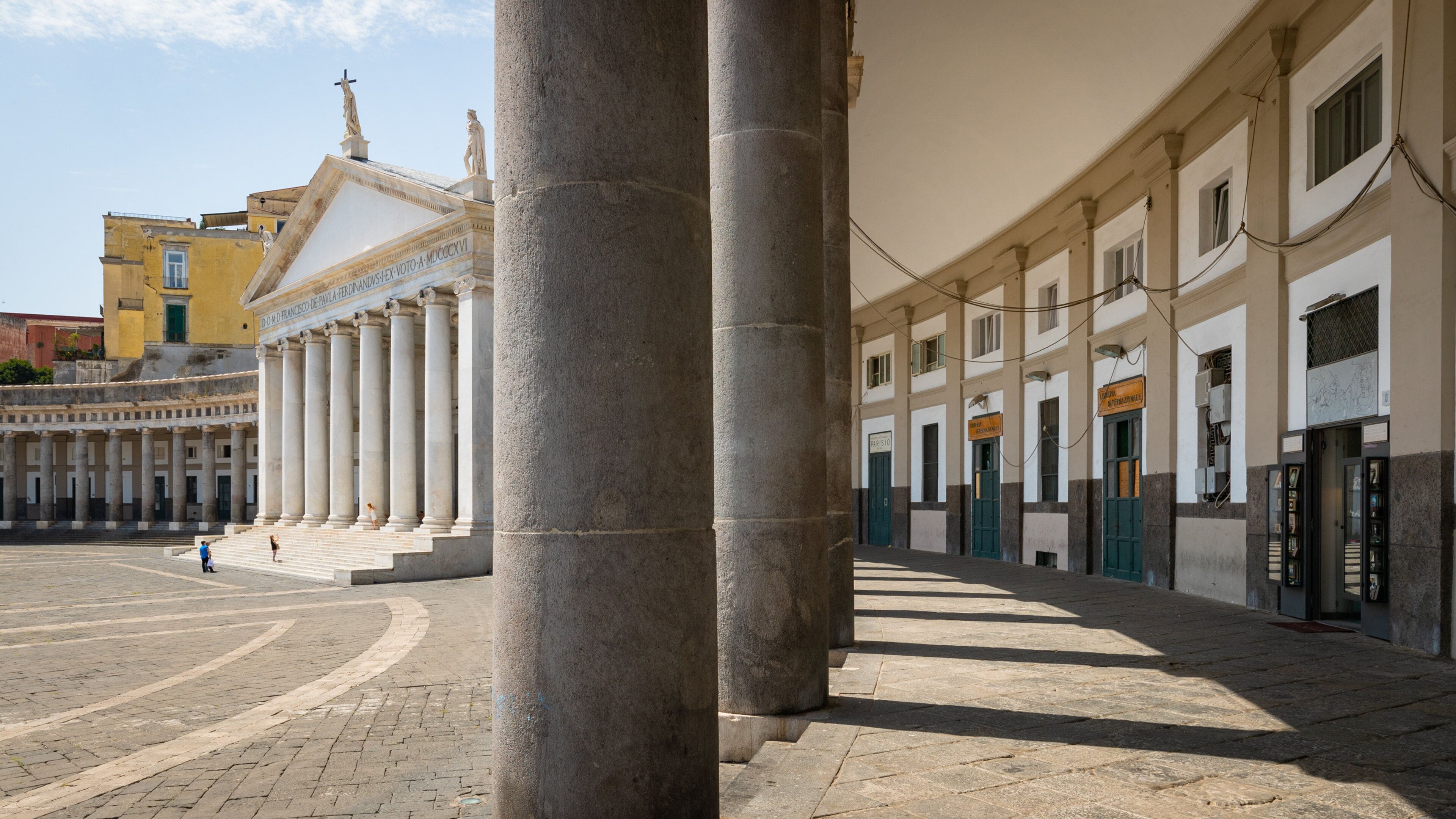 Pontificia Reale Basilica di San Giacomo degli Spagnoli showing heritage elements
