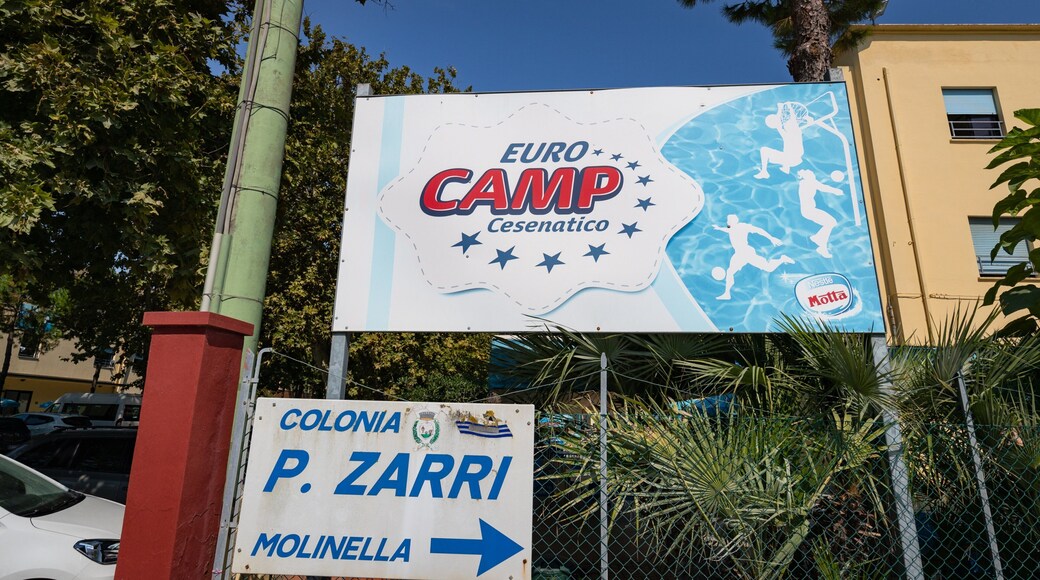 Eurocamp showing signage