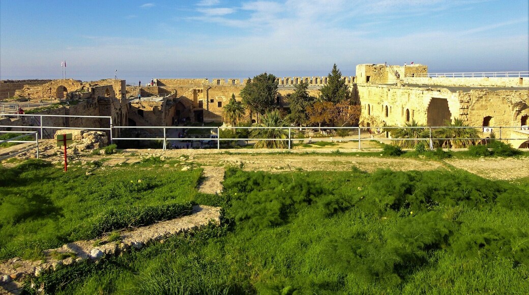 Breathtakingview from #KyreniaCastle over the #Harbour #Cyprus #Mediterranean
#lifeatexpedia
#Green
#Troveon
#Blue
#GoldenHour
#StunningStructure
#Architecture