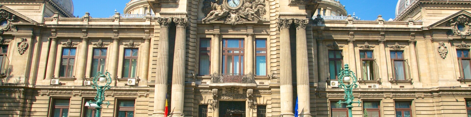 Bucharest featuring heritage elements, chateau or palace and heritage architecture