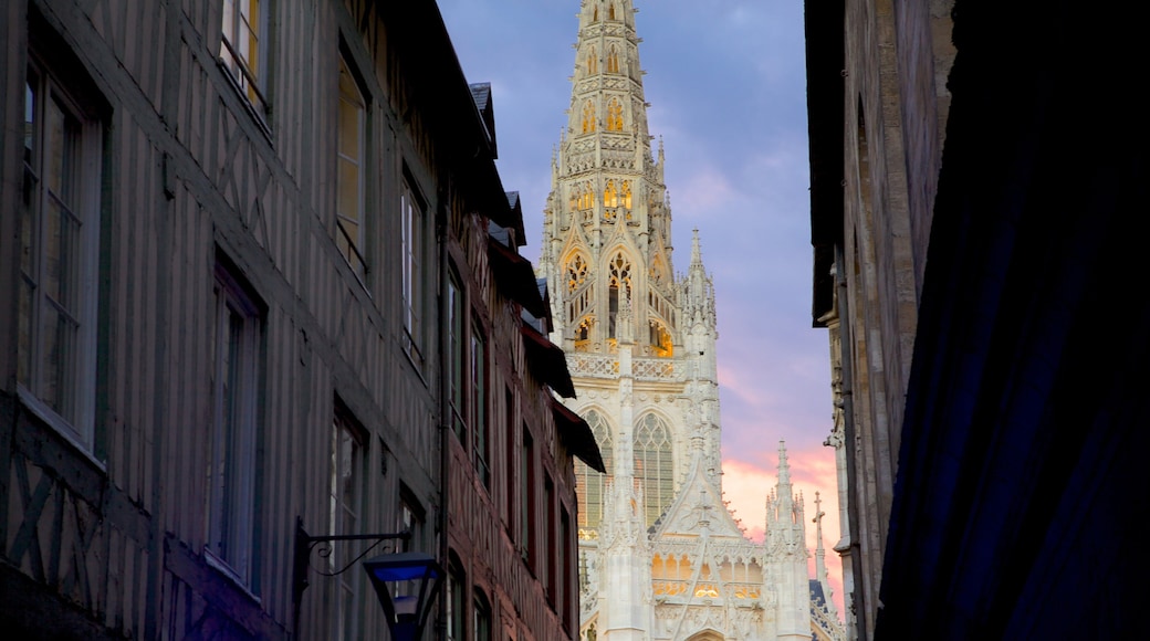 Rouen featuring a church or cathedral