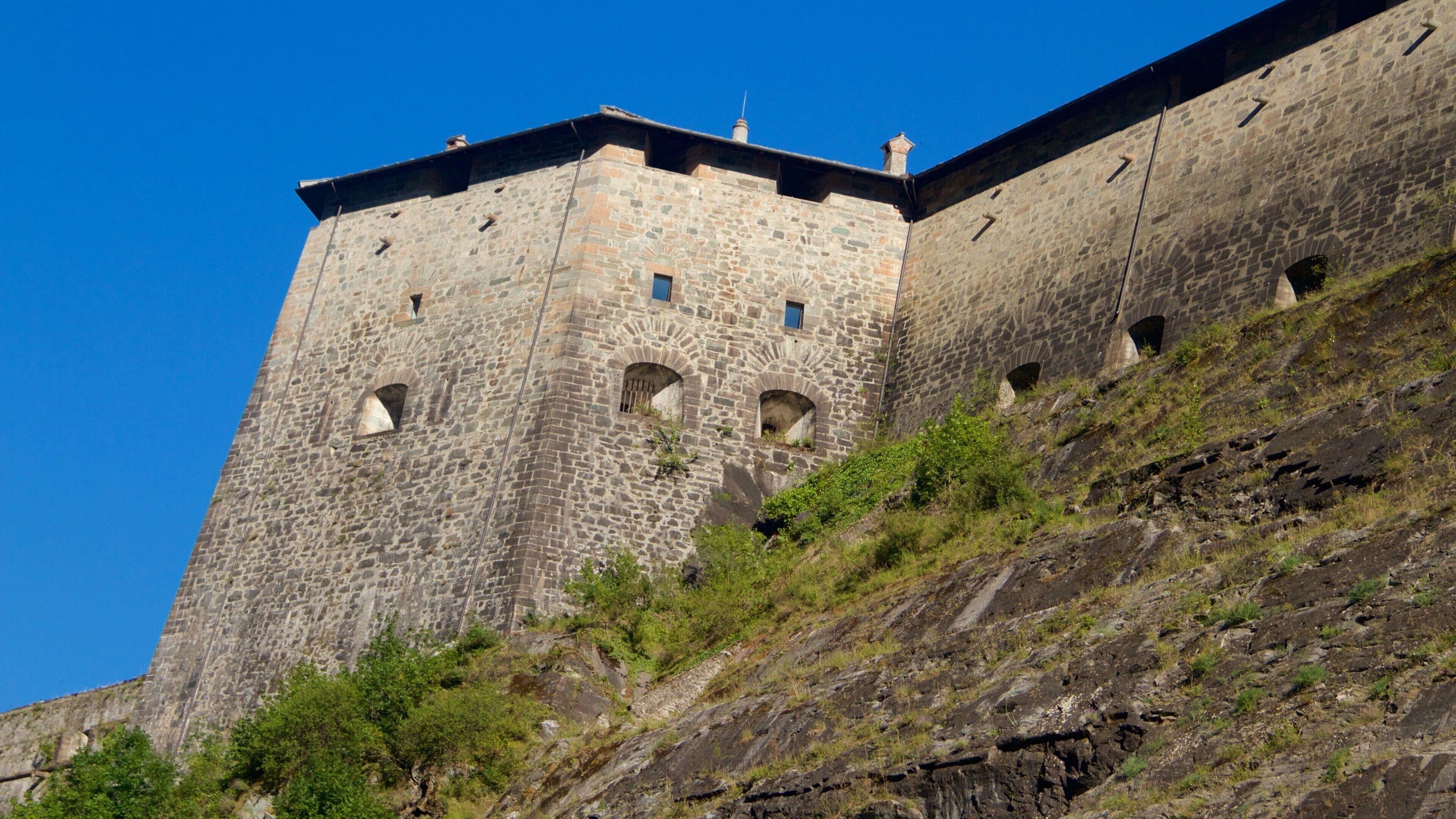 Giardini Pubblici Indro Montanelli fasiliteter samt kulturarv