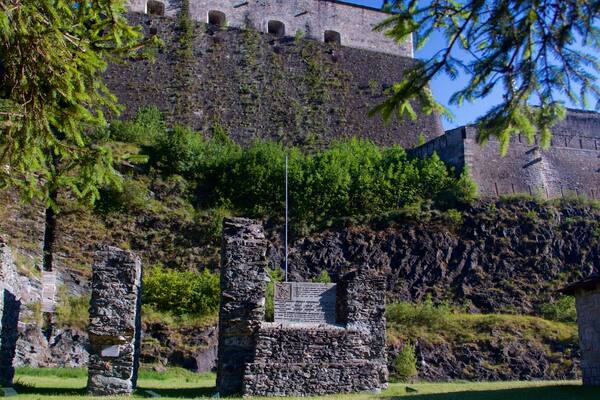 Italie qui includes chùteau, mémorial et patrimoine historique
