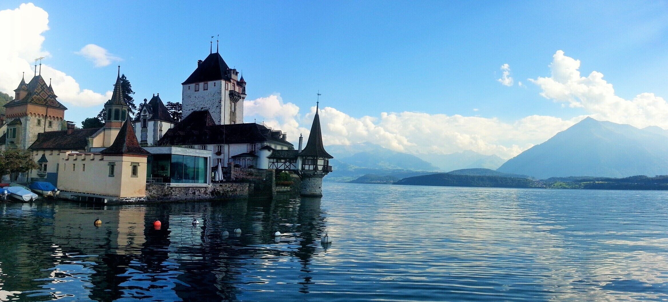 The eight centuries magic, this was truly a romantic castle. With views of Jungfrau peak and Lake Thun, i guess i have to get married many times in my life to live these fairytale dreams of Swiss castles

Excerpts from https://theredbagandpurpleshoes.wordpress.com/2014/09/24/the-crowning-jewels-of-lake-thun-switzerland/