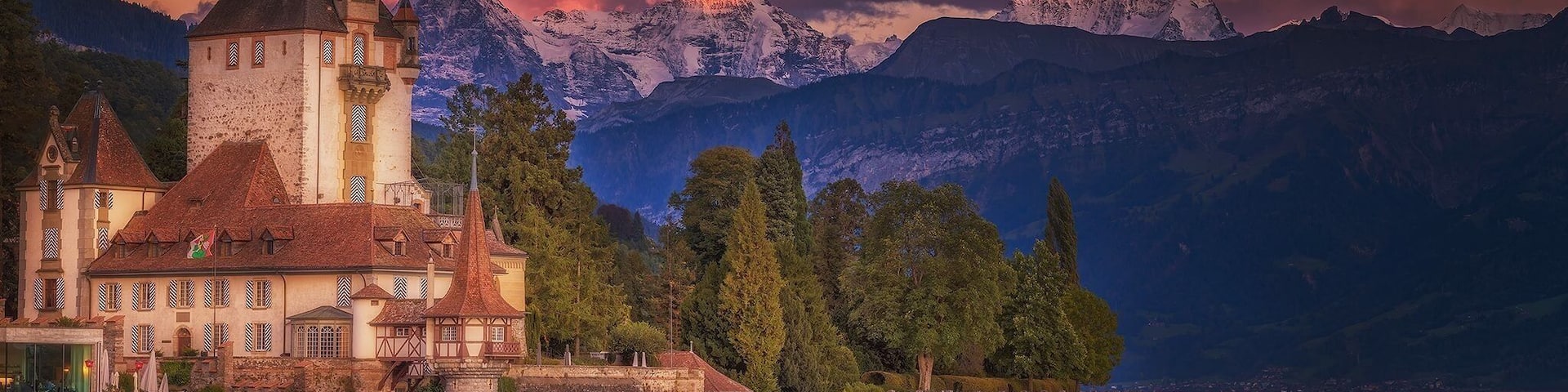 Schloss Oberhofen am Thunersee
#Thunersee #Oberhofen #switzerland #lake_thunersee #jungfraujoch #berner_oberland
#BvSMountains