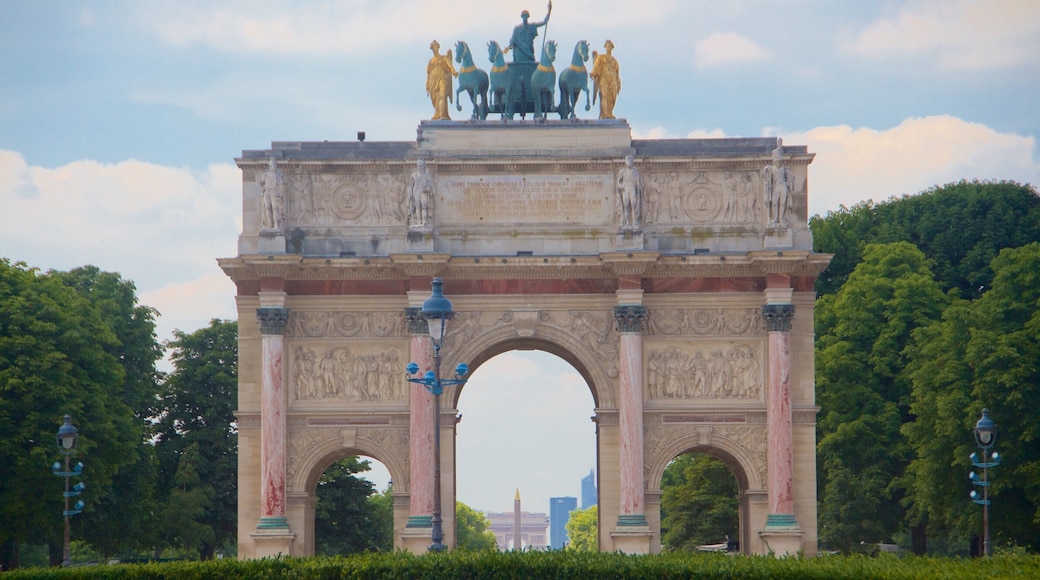 Paris featuring heritage elements