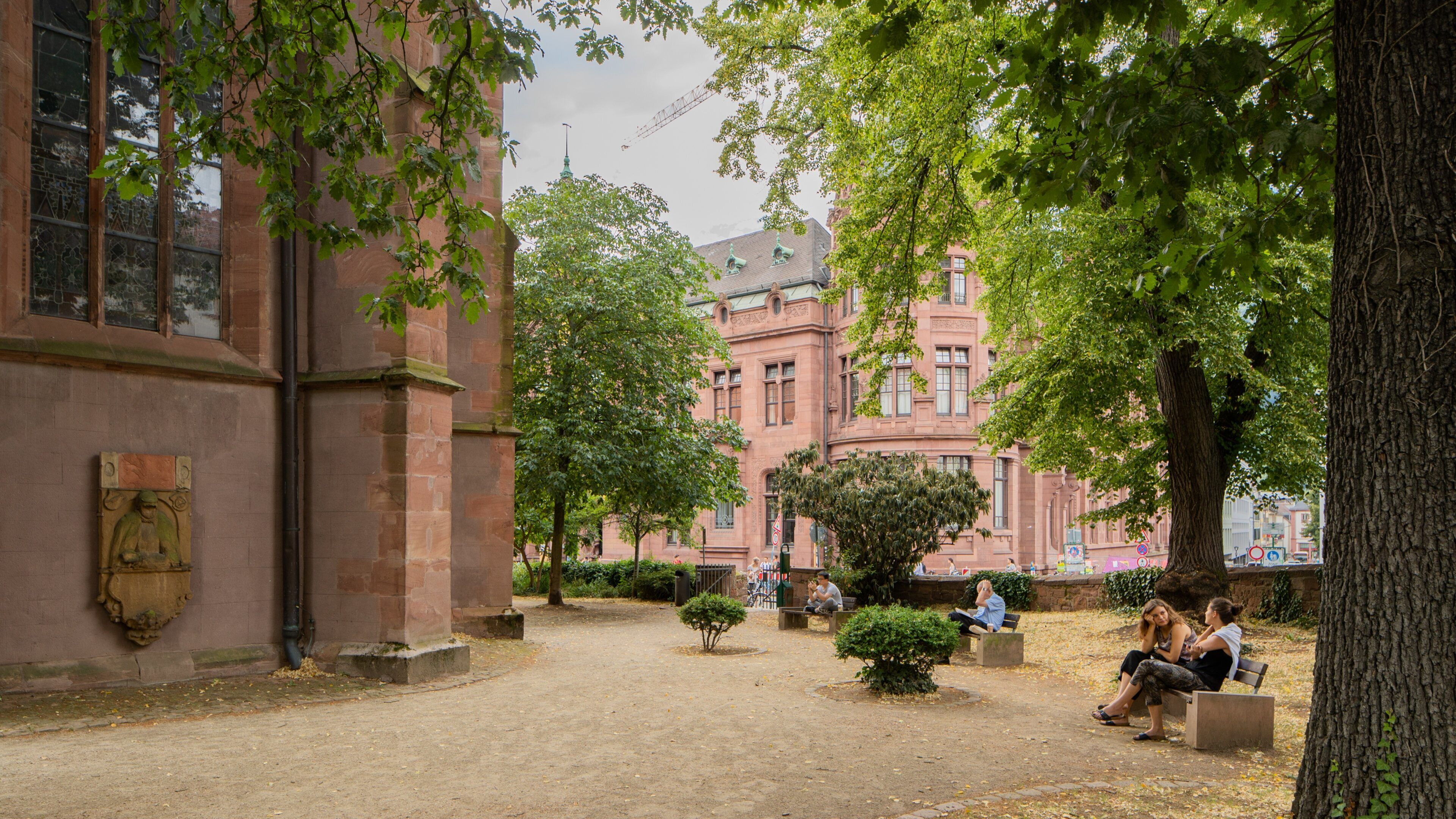 St. Peter\'s Church featuring a garden as well as a couple