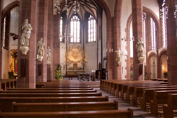 Frankfurt welches beinhaltet religiöse Elemente, historische Architektur und Kirche oder Kathedrale