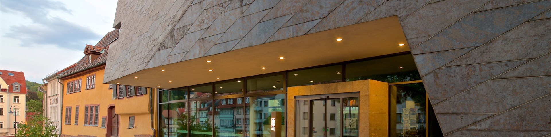 Bachhaus featuring modern architecture