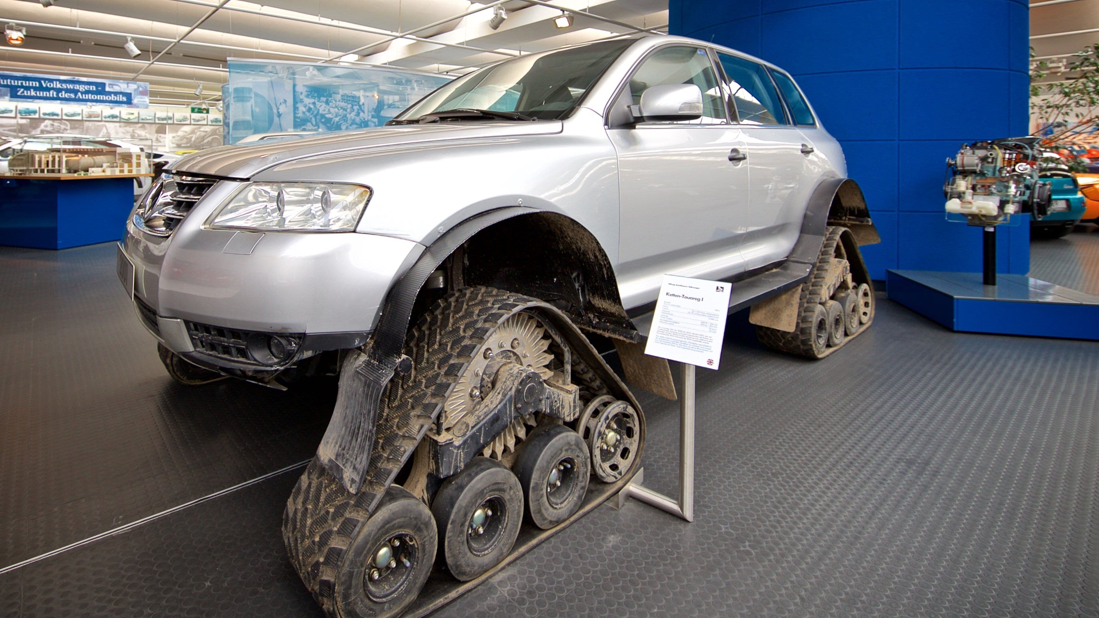 Volkswagen AutoMuseum 其中包括 內部景觀 和 看板