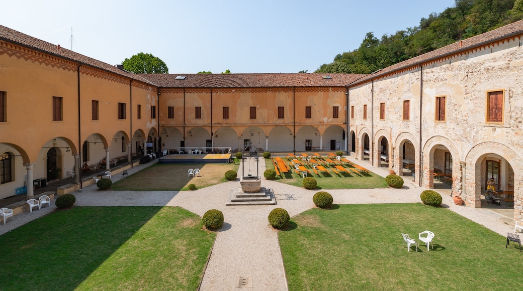 Madonna della Salute Monteortone showing heritage elements and a park