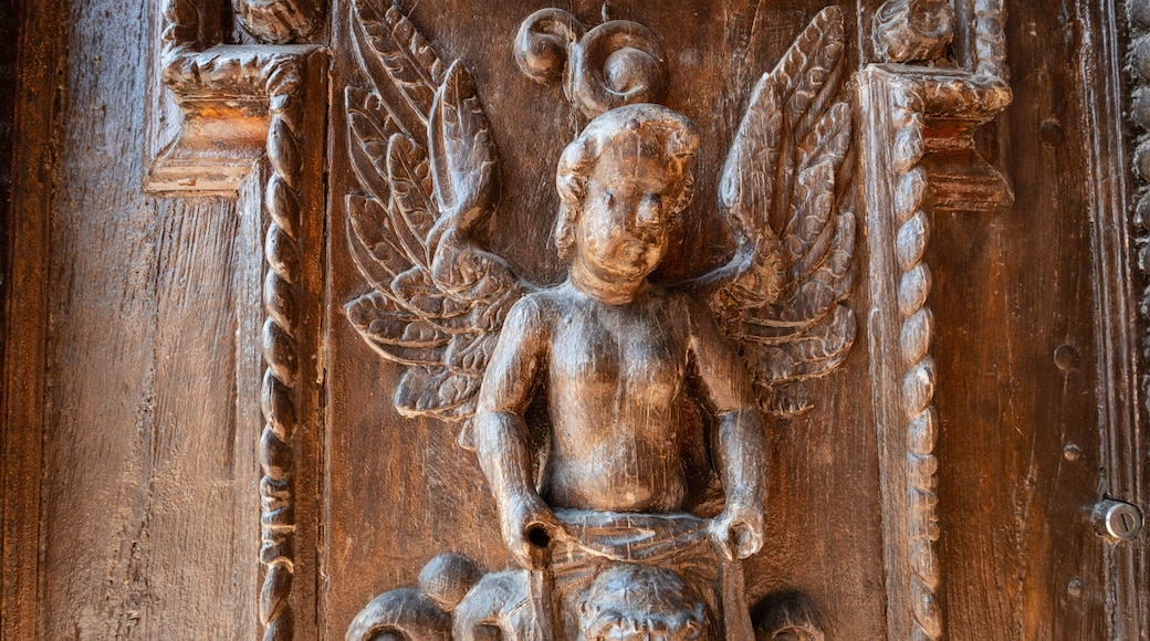 Abano Terme which includes heritage elements