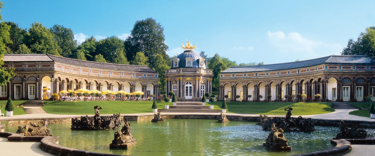 Hermitage Old Palace showing chateau or palace, a fountain and heritage architecture