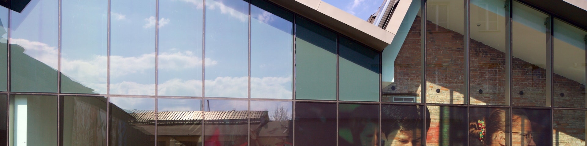 Cracovie montrant architecture moderne et art